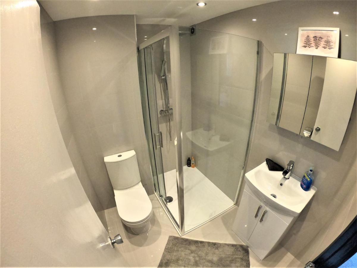 Town Centre Studio Flat! Basingstoke Exterior foto